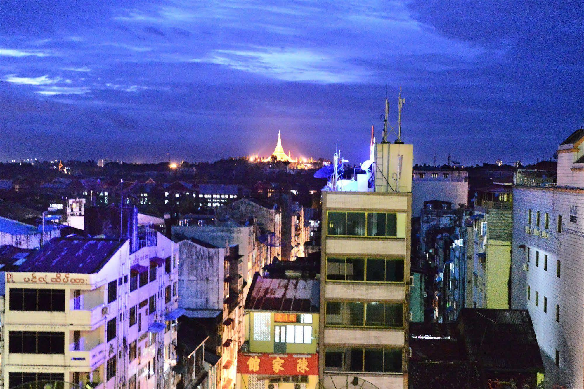 Hotel Grand United - 21St Downtown Rangun Zewnętrze zdjęcie